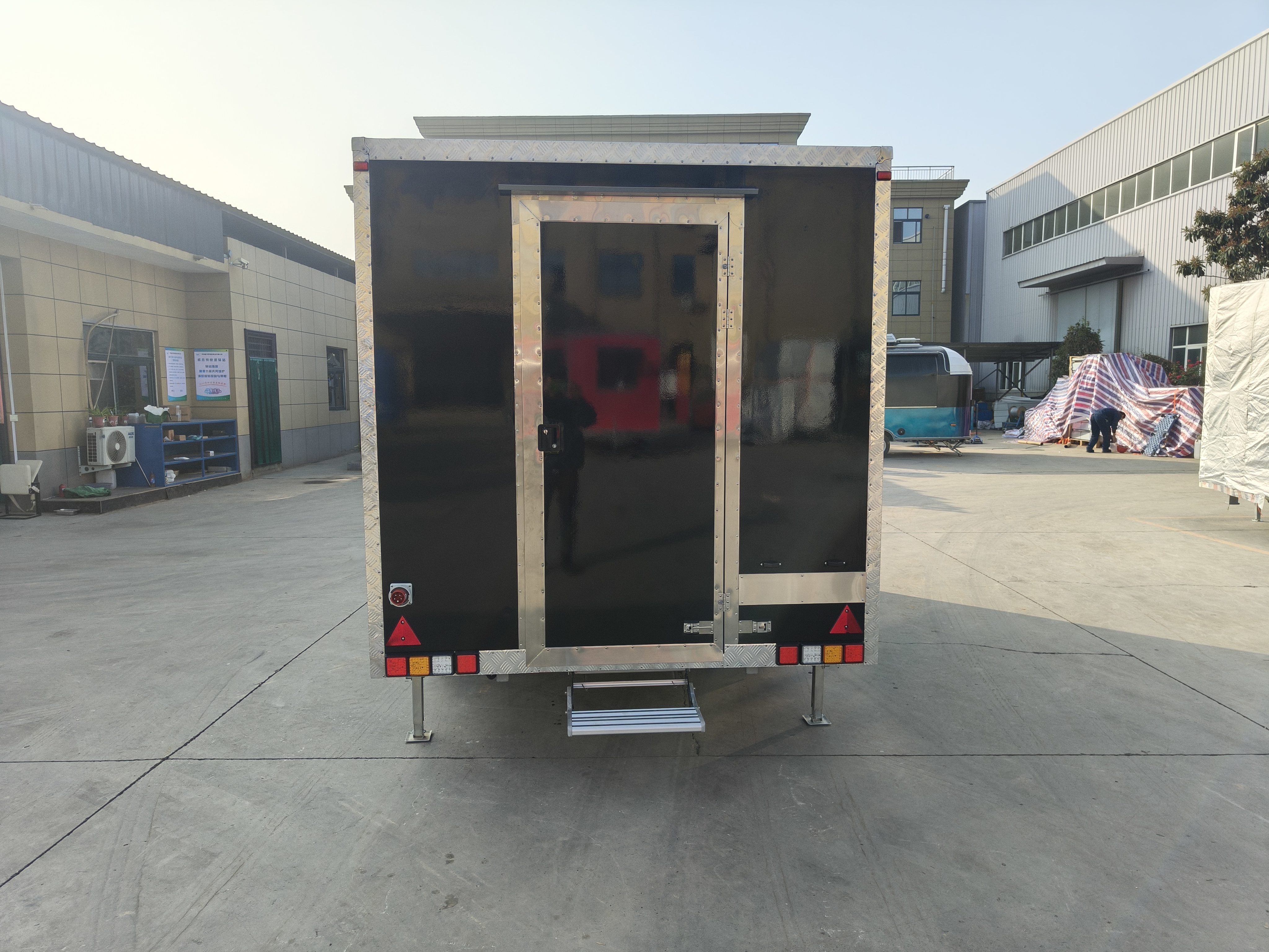 YG Mini Mobile food truck Coff - Coffee Equipment For Sale のレビューと価格