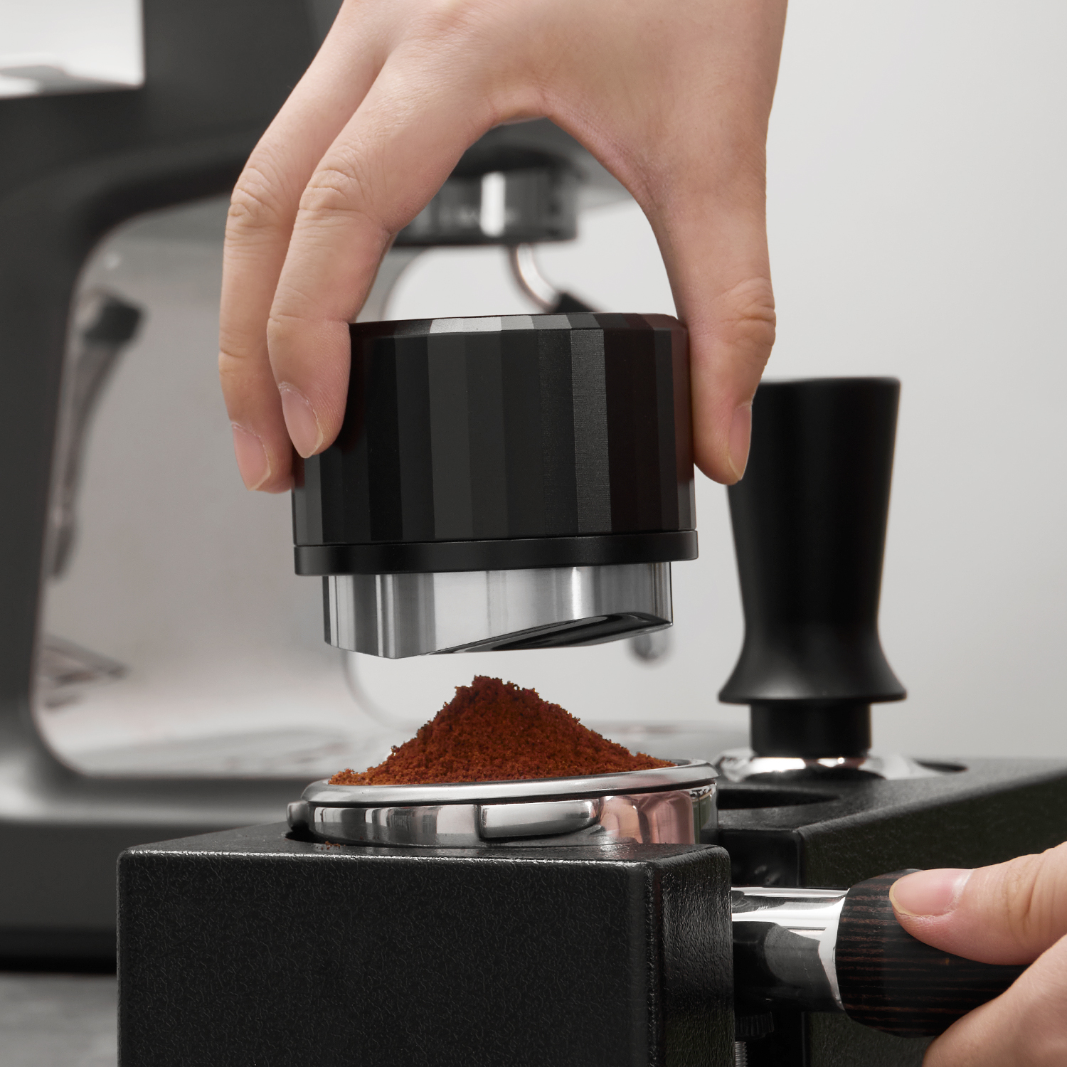 Coffee Gravity Distributor 58m - Coffee Distribution Tool のレビューと価格